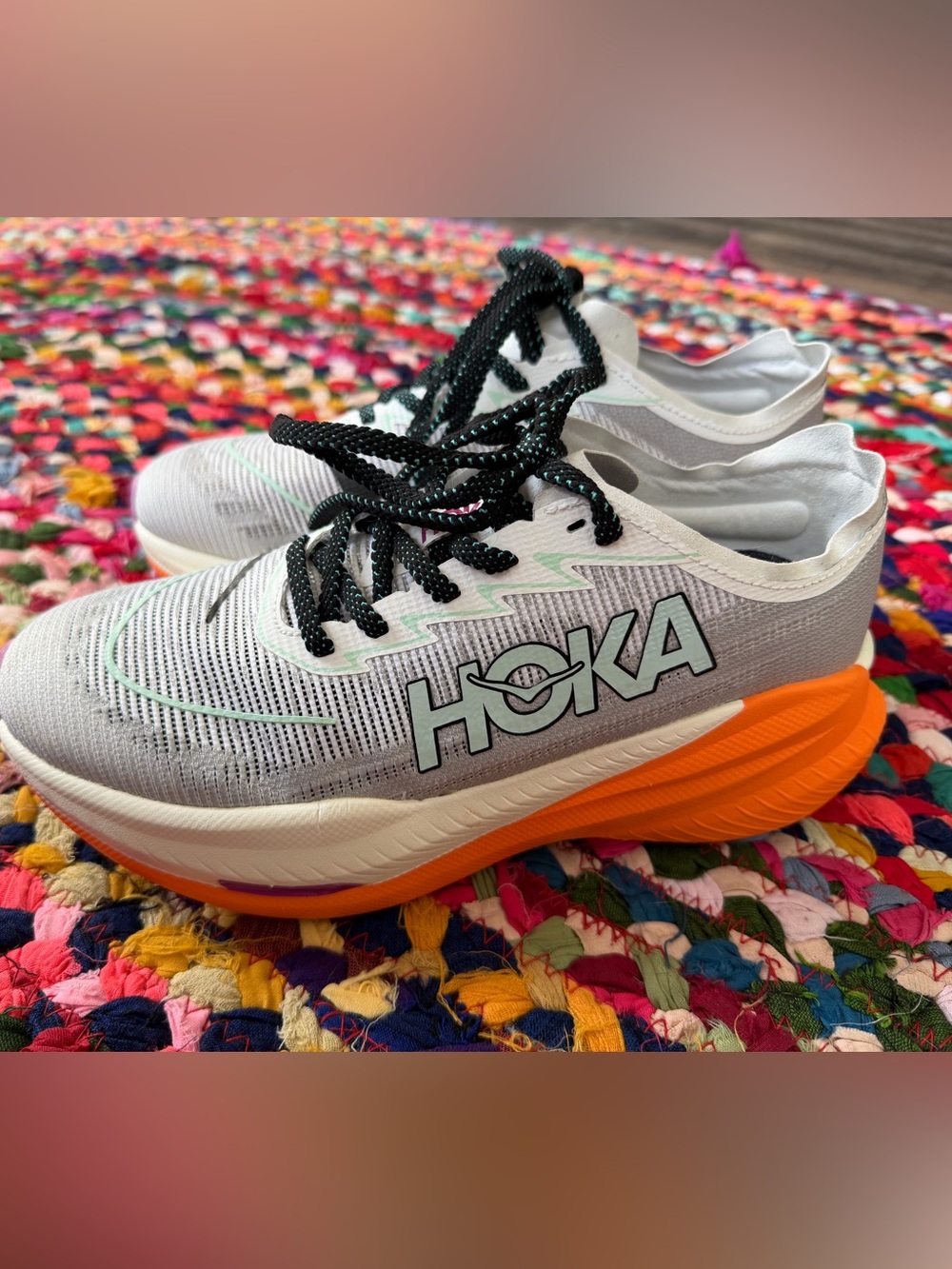 Hoka Mach x2
Women's Light Gray Running Shoes with Orange & Mint Accents - Picture 2 of 8